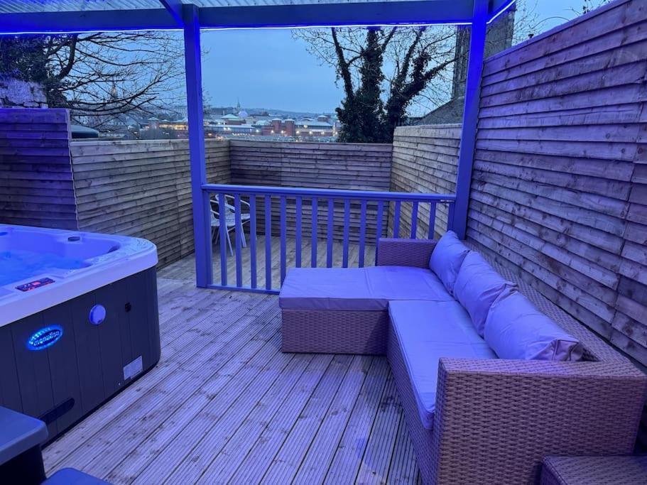 Luxury Hot Tub Retreat Holiday home